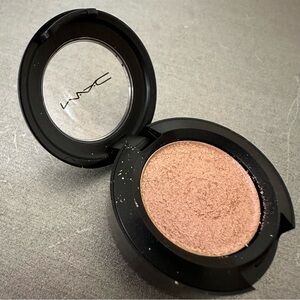NWOT MAC LAST DANCE Dazzleshadow